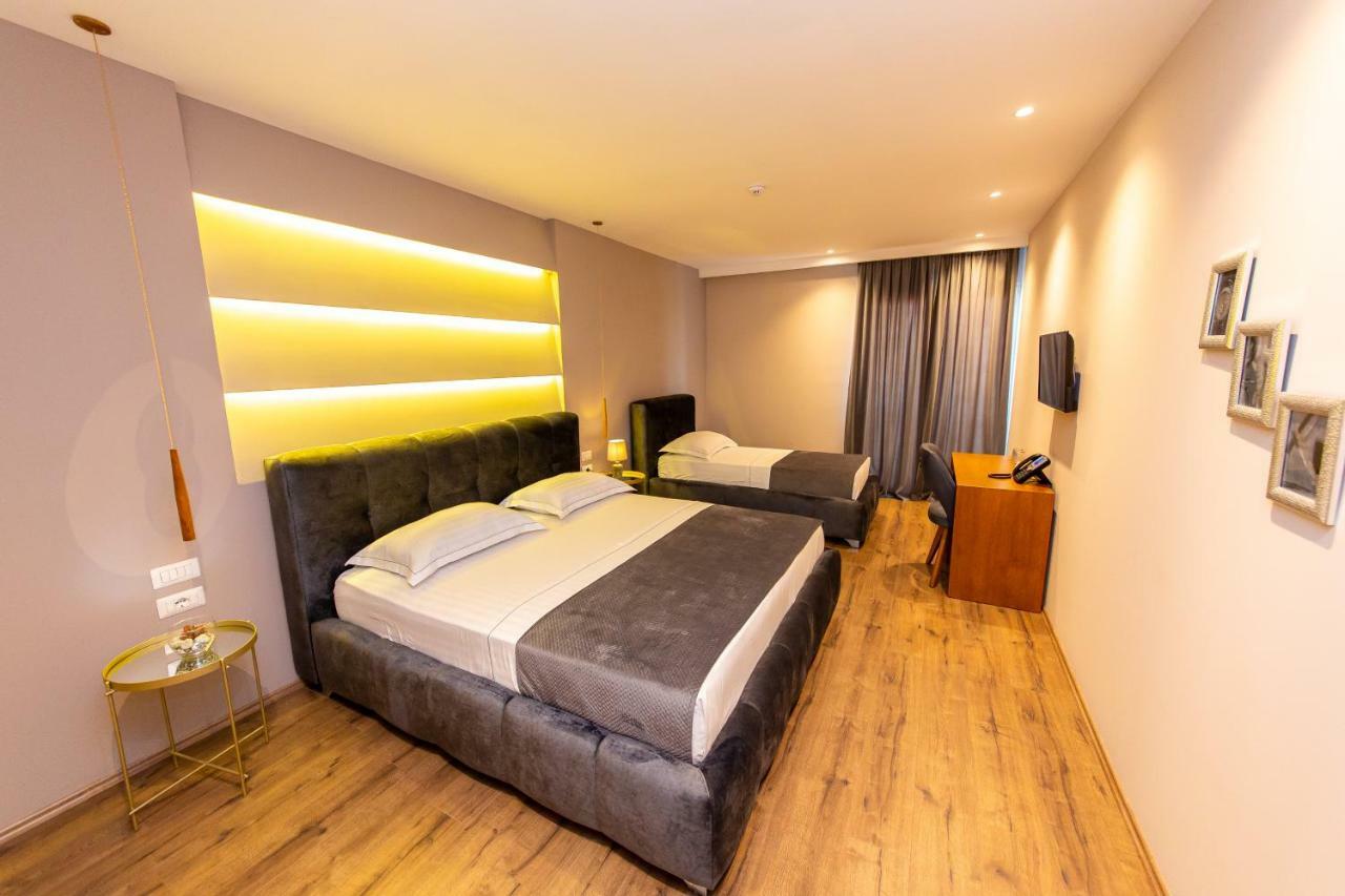 Light Hotel Yzberishti Zewnętrze zdjęcie