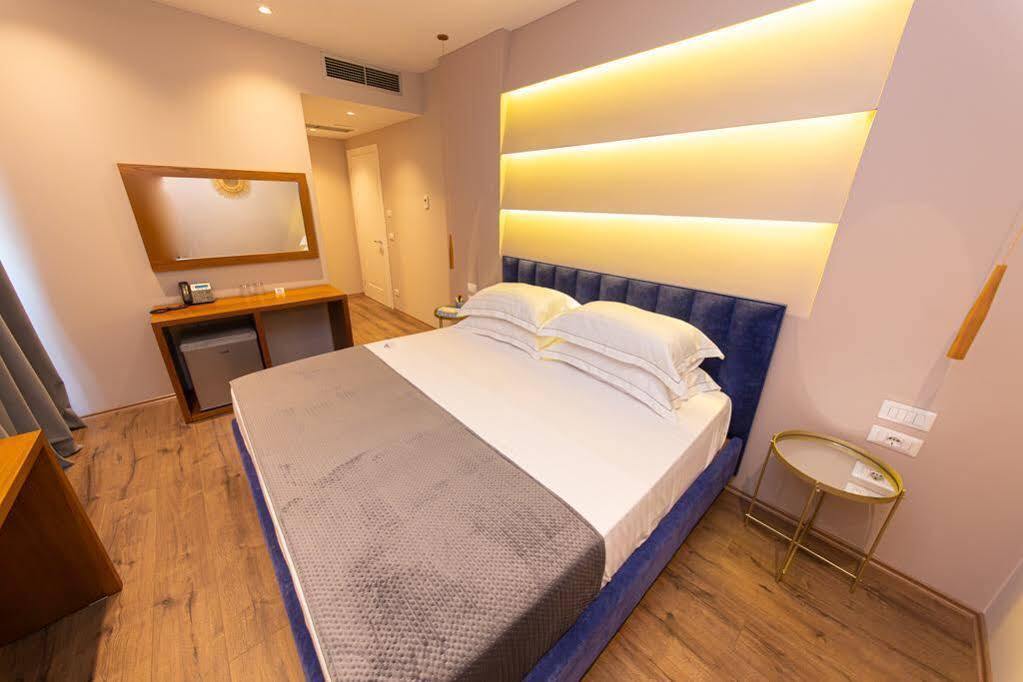 Light Hotel Yzberishti Zewnętrze zdjęcie